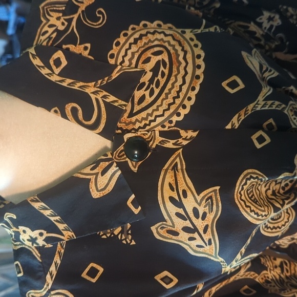 vtg 100% Silk Dress Black/ Gold Paisley Scroll self Belt Button Front Dress Sz 4 - Picture 5 of 10